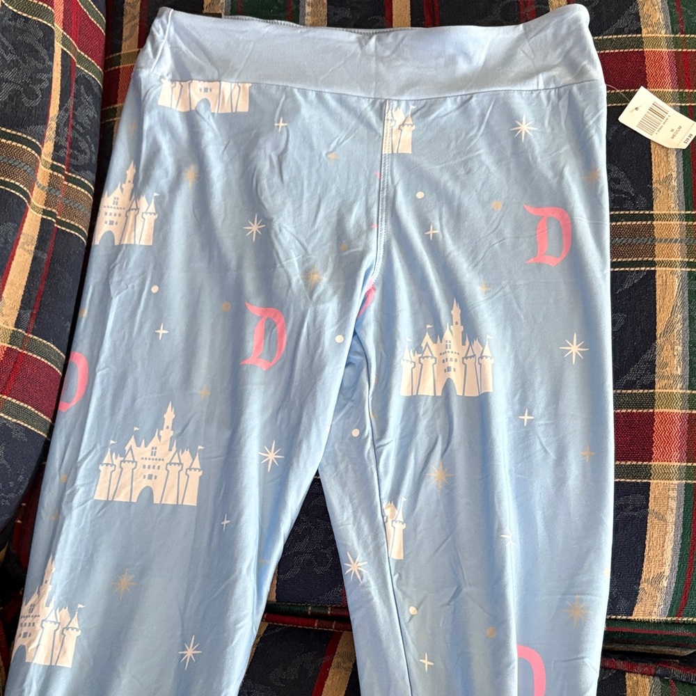NWT Disneyland Disney Parks Castle Leggings